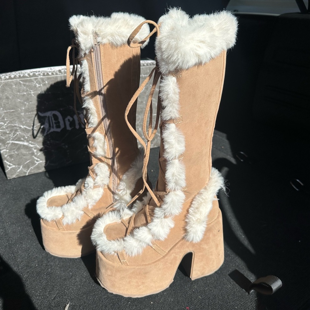 Demonia Camel 311 Camel Faux Fur Platform Boots